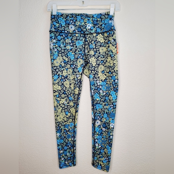 Free People Joggers/Leggings - Picture 6 of 6